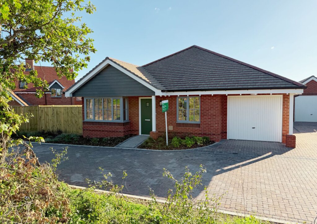 Plot  17, Whitsbury Green
